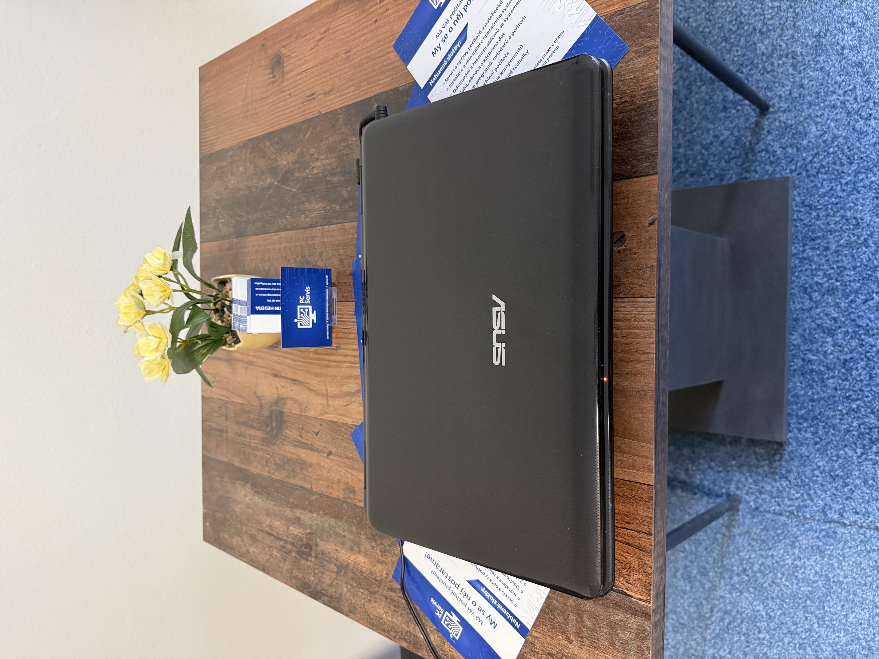 Asus - X5DIN - Linux Mint