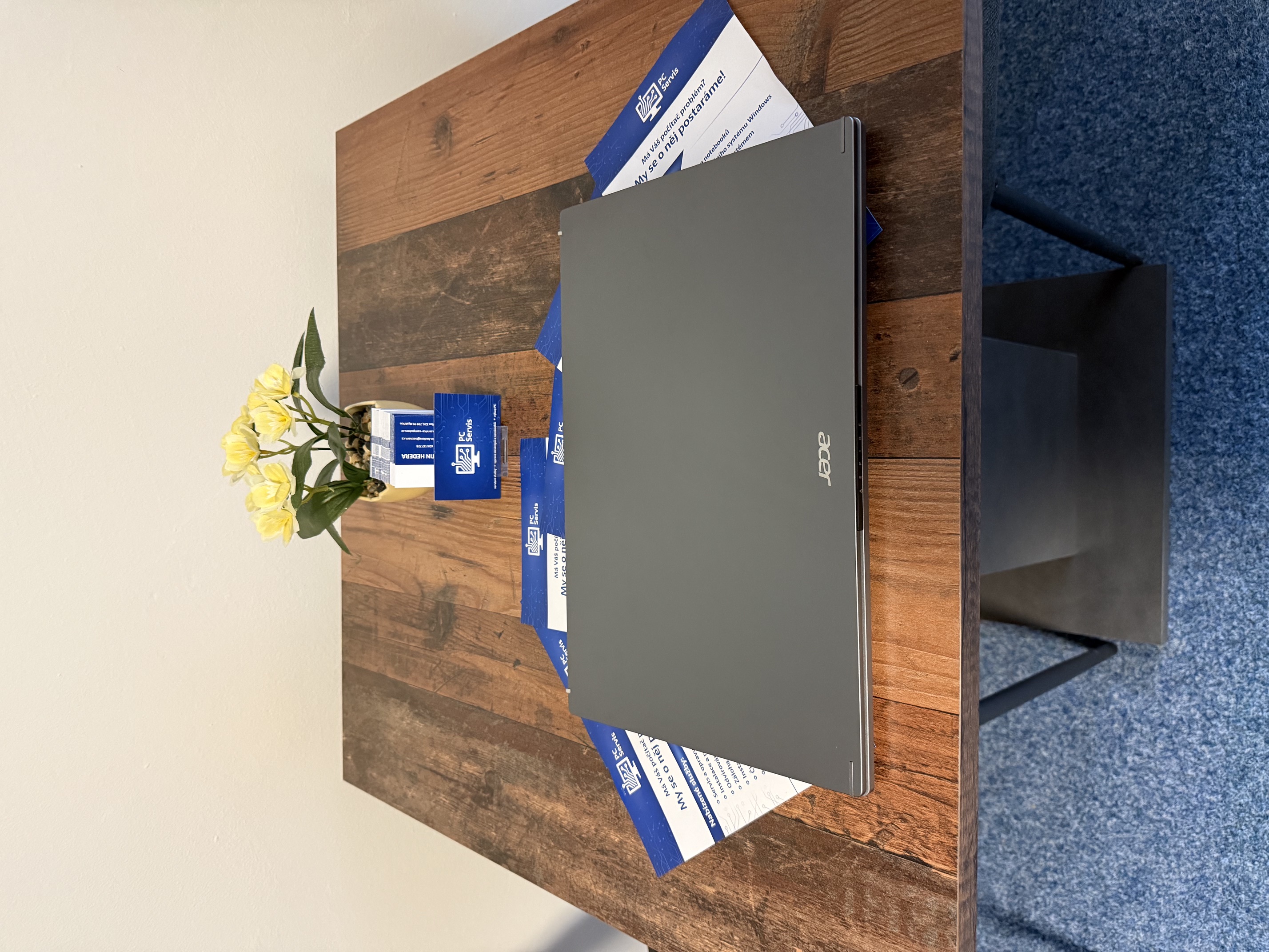 Acer Aspire A15 - Krásný