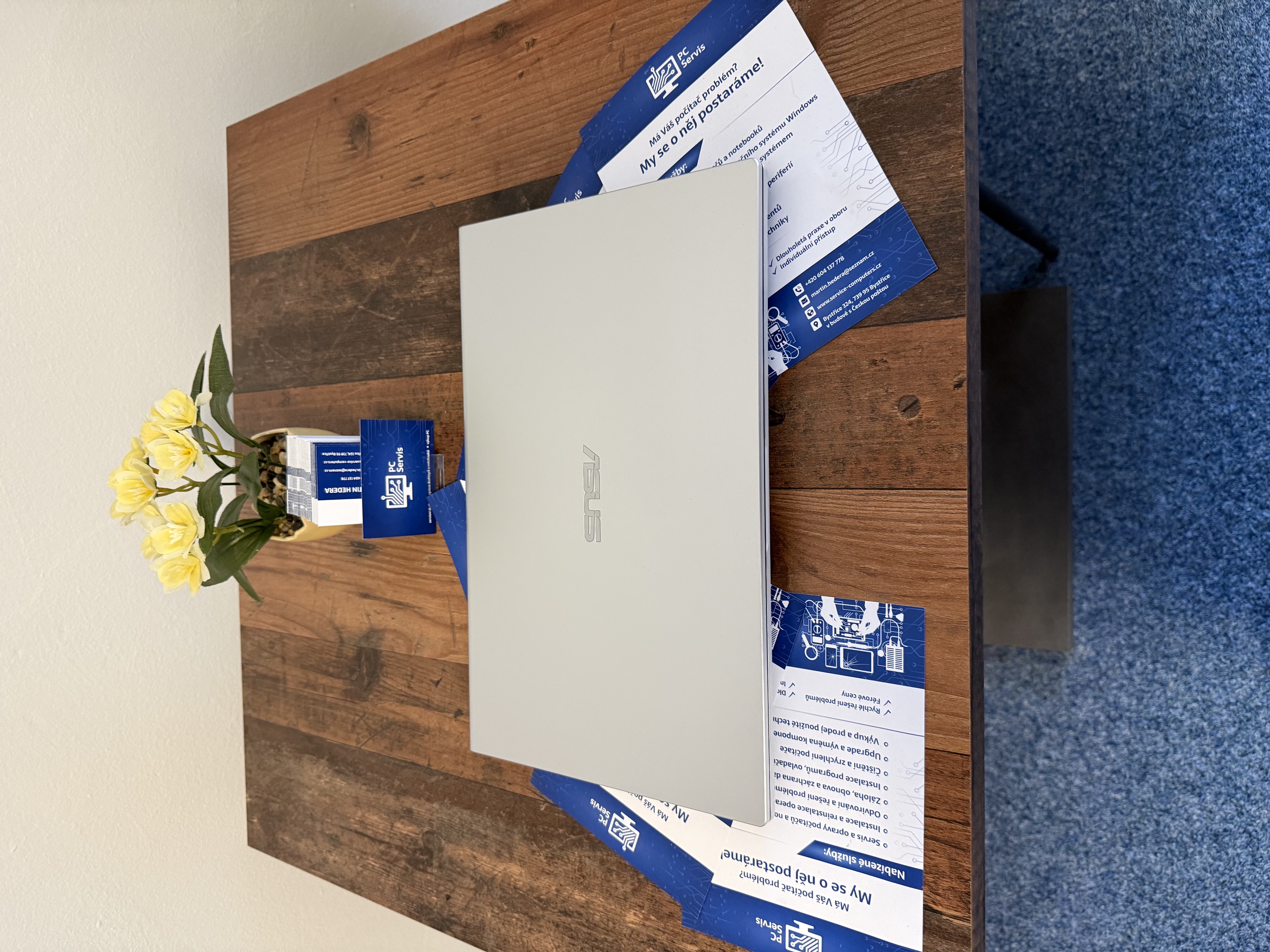 Asus Vivobook X5909fb